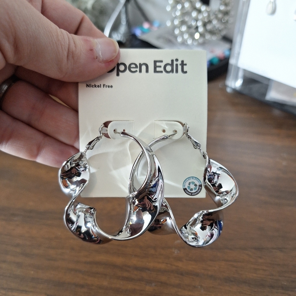 Open Edit twisted hoop earrings silver